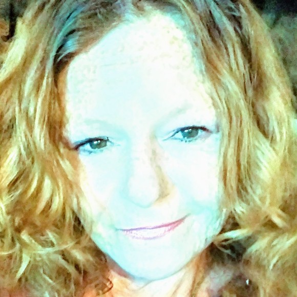 Meet your Posher, Michelle - Picture 1 of 12
